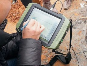 Display screen on the detector